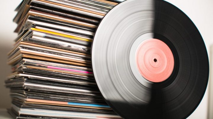 ¿Por qué los discos de vinilo se están volviendo tan populares en nuestros tiempos?